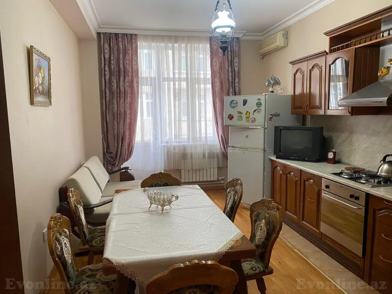 Kirayə verilir 2 otaqlı Mənzil Yeni tikili 100 m² Nəsimi r. - şəkil 6