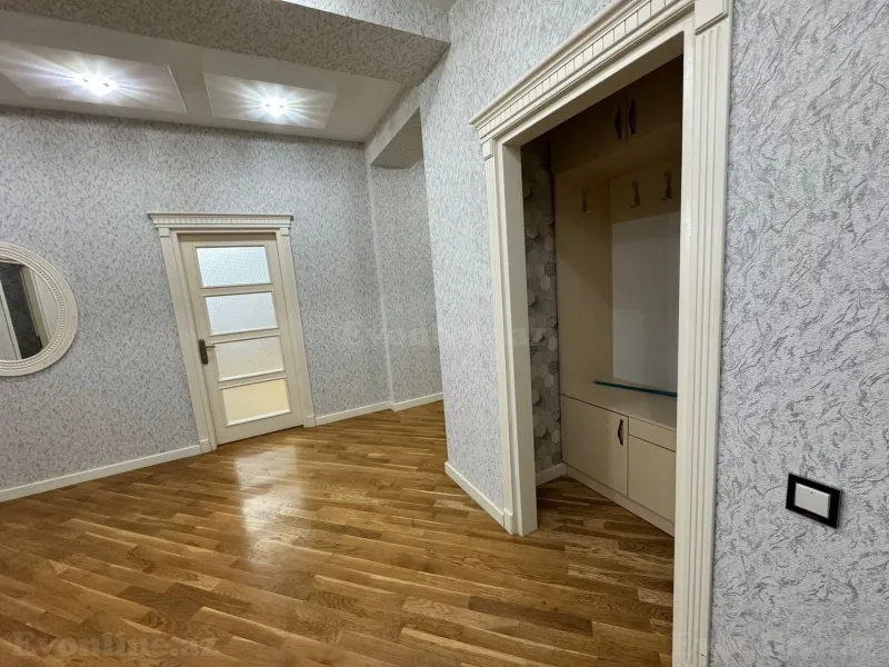 Kirayə verilir 4 otaqlı Mənzil Yeni tikili 200 m² Nərimanov r. - şəkil 15