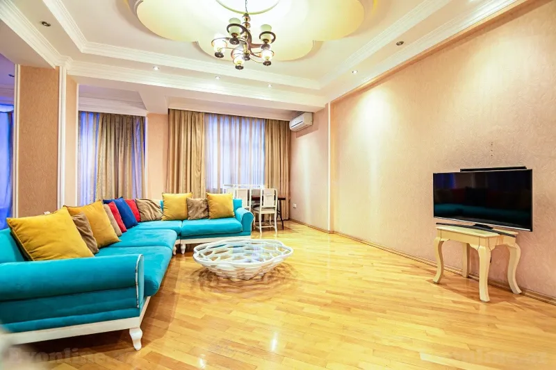 Kirayə verilir 2 otaqlı Mənzil Yeni tikili 120 m² 28 May m. - şəkil 7