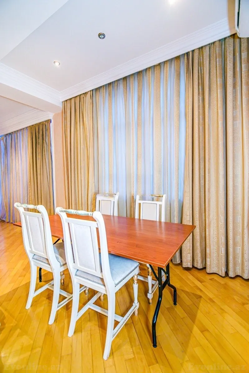 Kirayə verilir 2 otaqlı Mənzil Yeni tikili 120 m² 28 May m. - şəkil 16