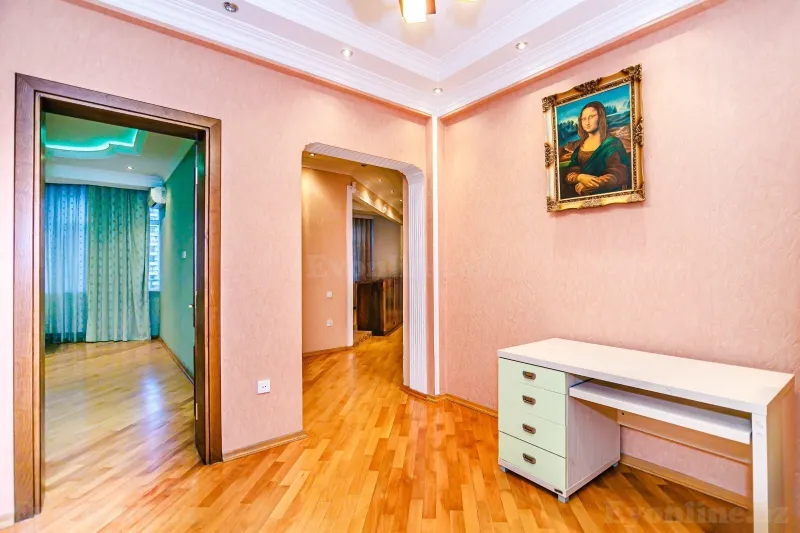 Kirayə verilir 2 otaqlı Mənzil Yeni tikili 120 m² 28 May m. - şəkil 20