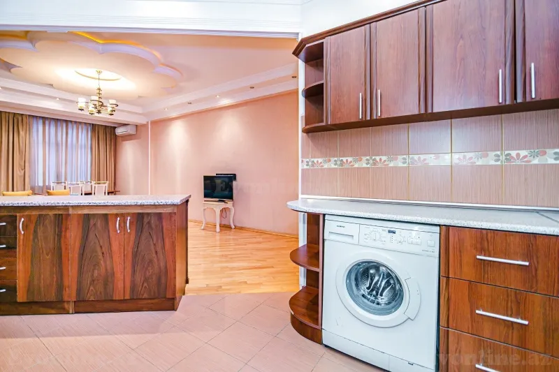 Kirayə verilir 2 otaqlı Mənzil Yeni tikili 120 m² 28 May m. - şəkil 24
