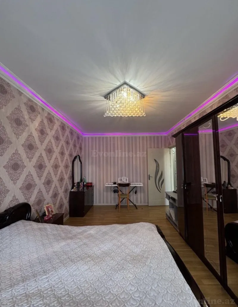 Satılır 4 otaqlı Mənzil Köhnə tikili 100 m² İnşaatçılar m. - şəkil 3