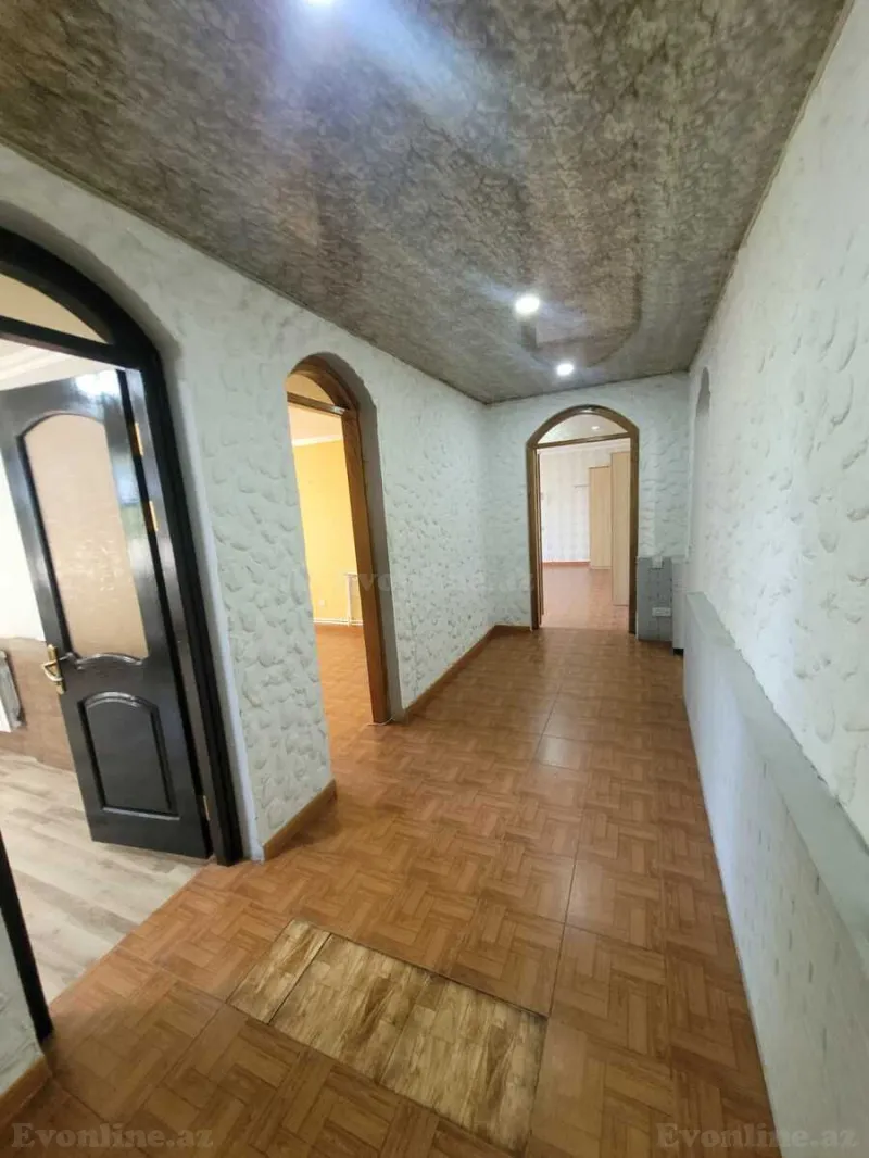 Satılır 12 otaqlı Həyət evi 500 m² 9-cu mikrorayon - şəkil 14