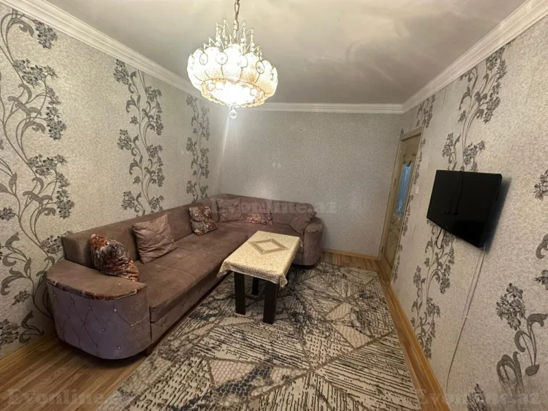 Satılır 3 otaqlı Mənzil Köhnə tikili 75 m² Binə - şəkil 2