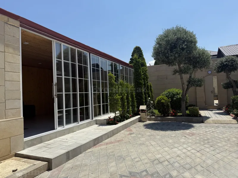 4 otaqlı Həyət evi 350 m² Novxanı Kirayə verilir