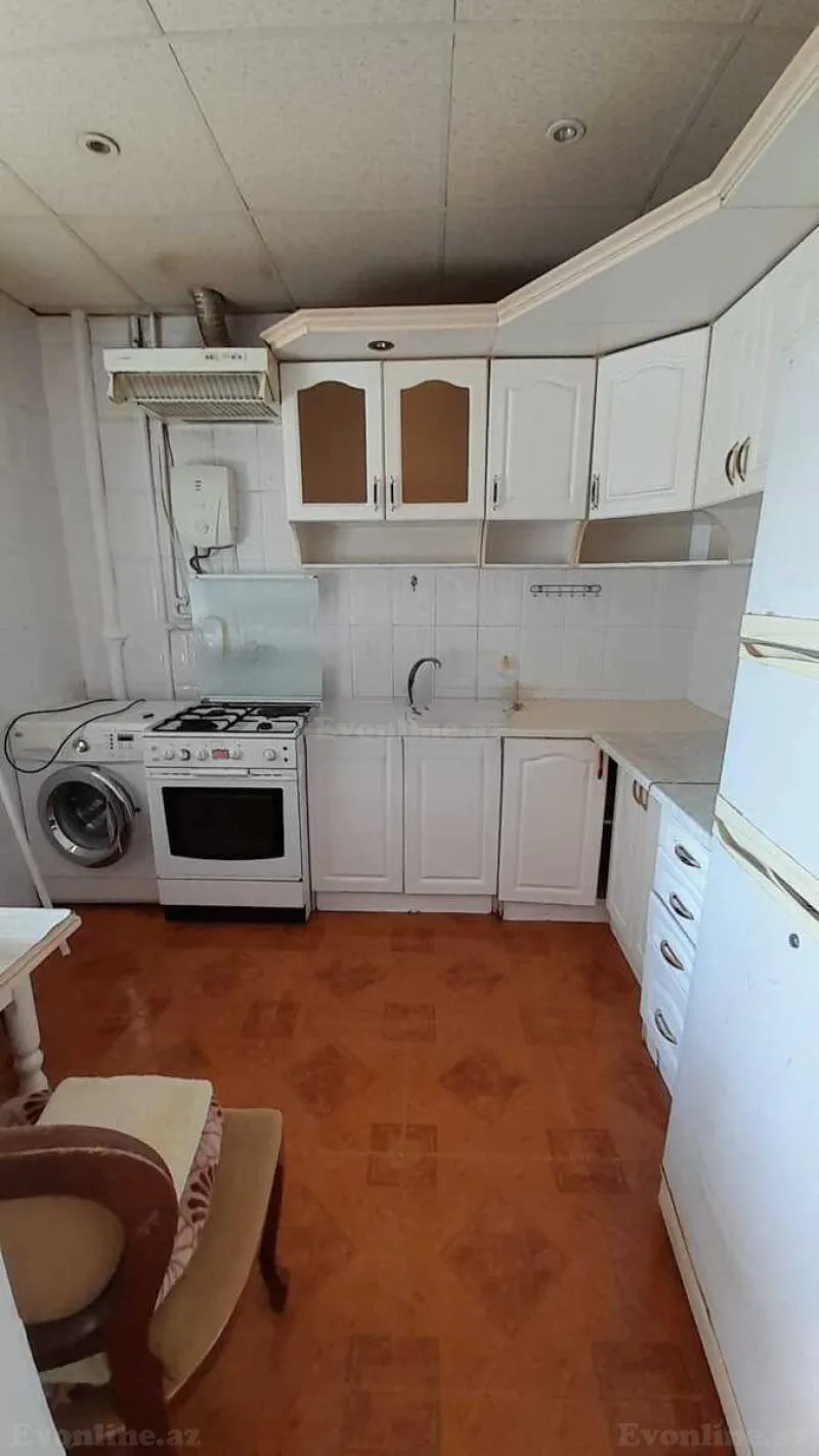 Kirayə verilir 2 otaqlı Mənzil Köhnə tikili 70 m² Elmlər Akademiyası m. - şəkil 11