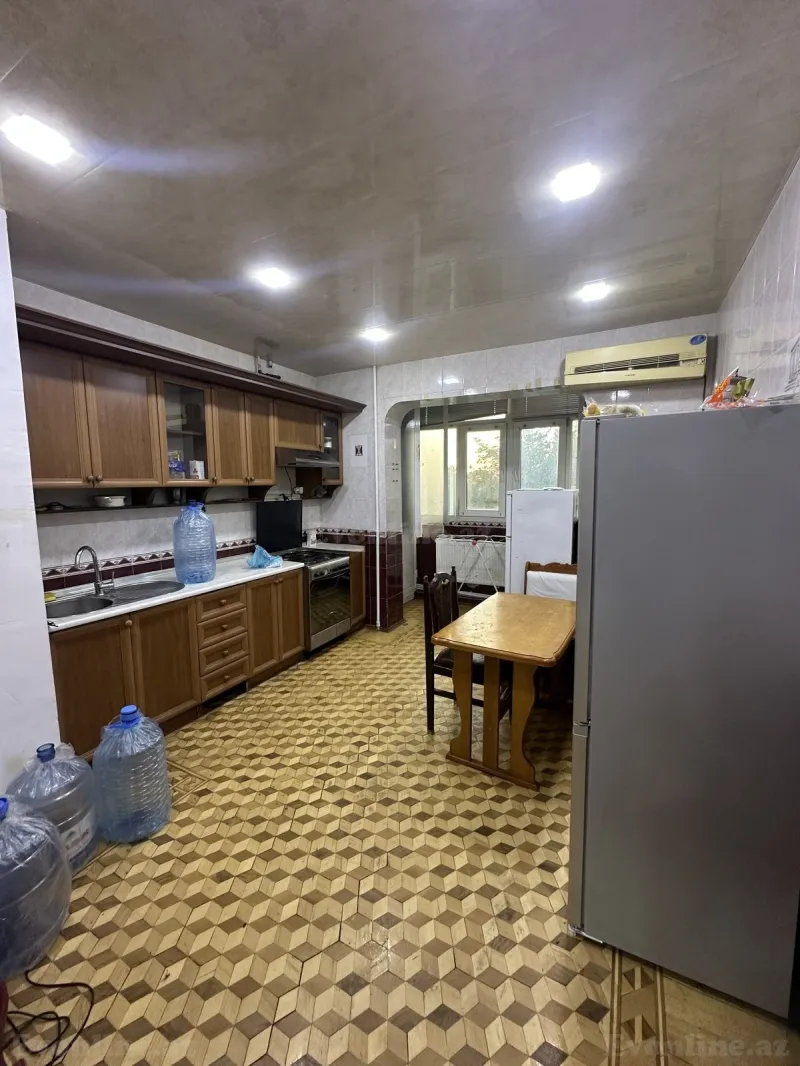 Kirayə verilir 3 otaqlı Mənzil Köhnə tikili 90 m² Gənclik m. - şəkil 7
