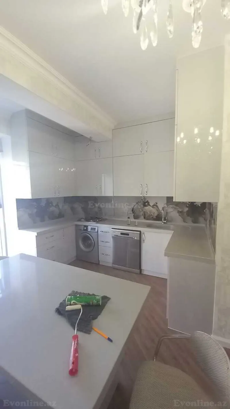 Kirayə verilir 3 otaqlı Mənzil Yeni tikili 130 m² 28 May m. - şəkil 14