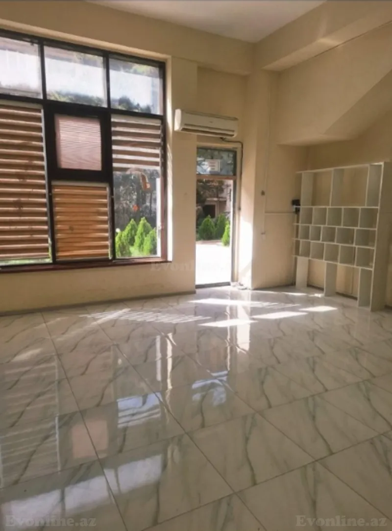 Kirayə verilir Obyekt 80 m² Azadlıq prospekti m.