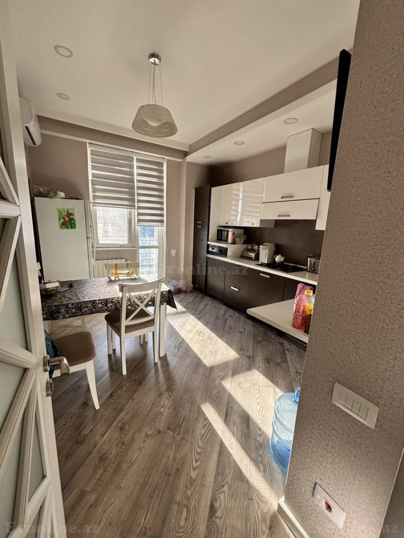 Satılır 3 otaqlı Mənzil Yeni tikili 124 m² 8 Noyabr m. - şəkil 9