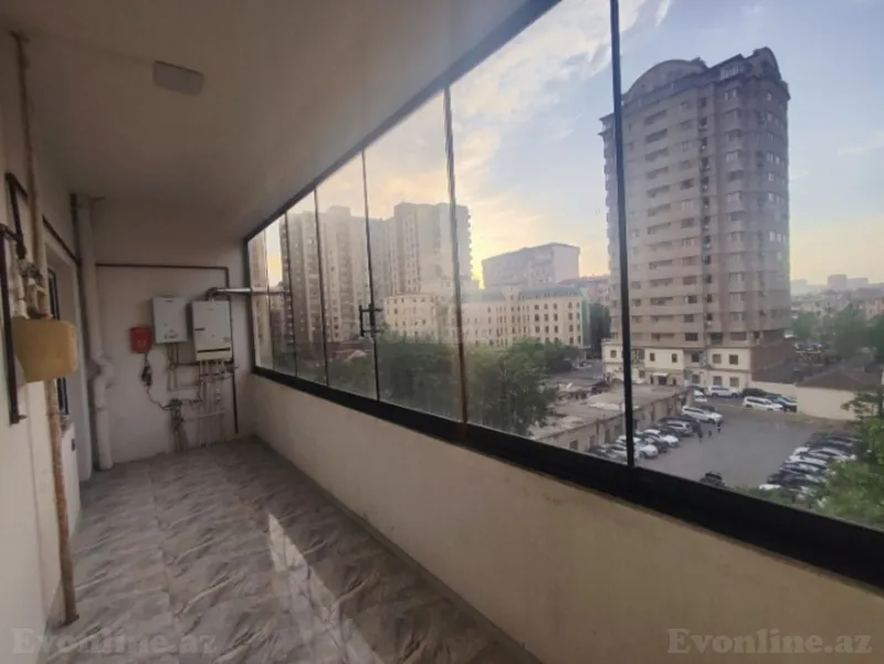 Kirayə verilir 3 otaqlı Mənzil Yeni tikili 120 m² Nərimanov r. - şəkil 8
