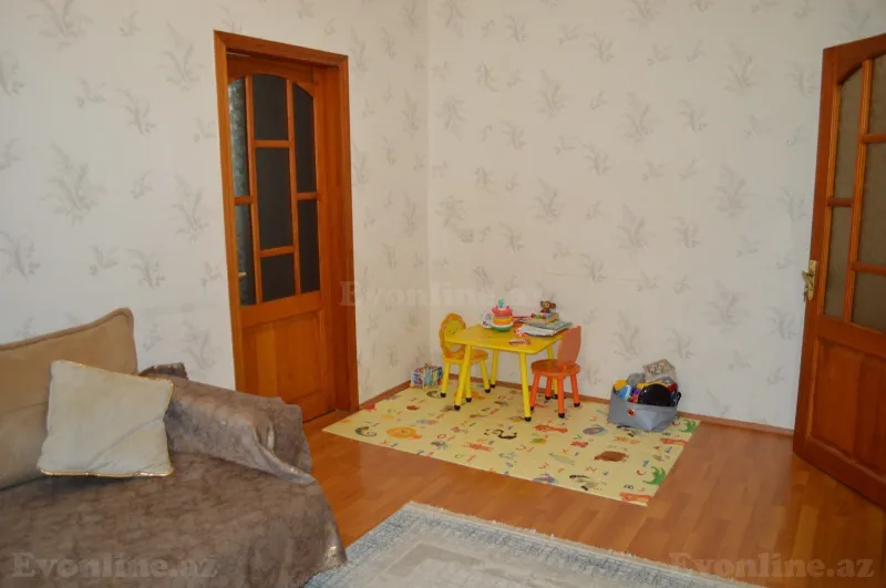 Satılır 2 otaqlı Mənzil Köhnə tikili 60 m² Nəriman Nərimanov m. - şəkil 2