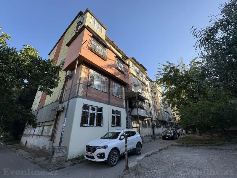 3 otaqlı Mənzil 60 m² Memar Əcəmi m. Kirayə verilir