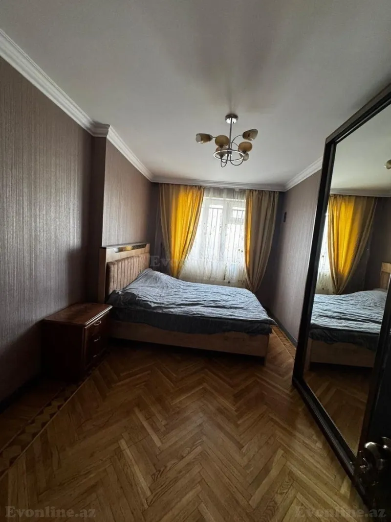 3 otaqlı Mənzil 88 m² Elmlər Akademiyası m. Kirayə verilir