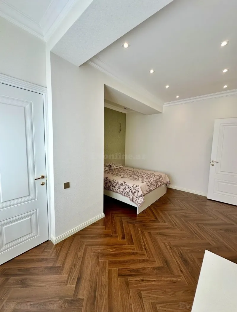 Satılır 3 otaqlı Mənzil Yeni tikili 106 m² Qara Qarayev m. - şəkil 11