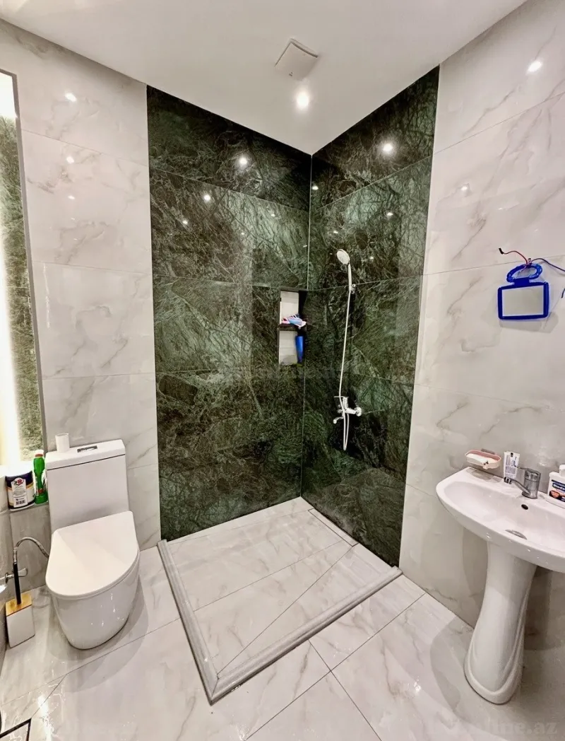 Satılır 3 otaqlı Mənzil Yeni tikili 106 m² Qara Qarayev m. - şəkil 16