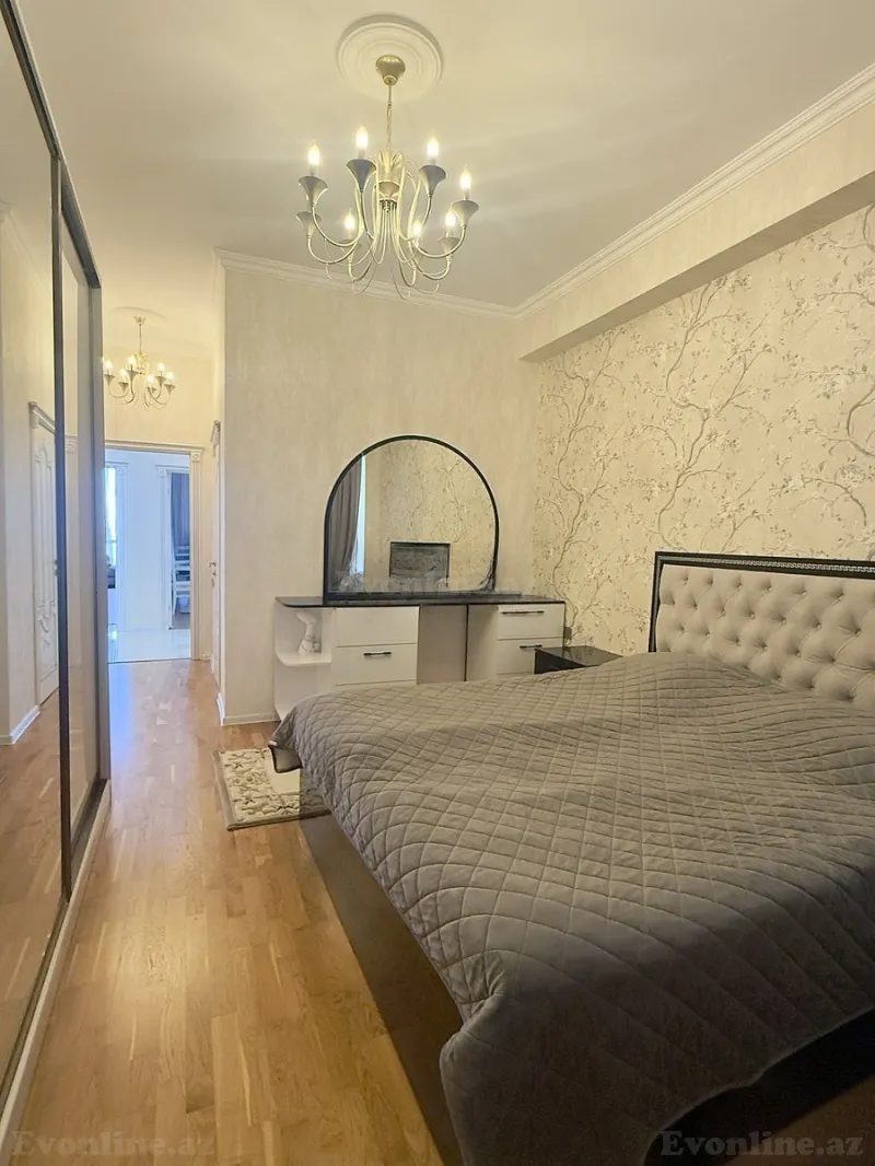 Satılır 3 otaqlı Mənzil Yeni tikili 125 m² Memar Əcəmi m. - şəkil 13