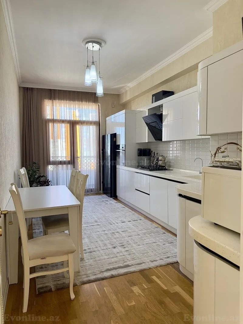 Satılır 3 otaqlı Mənzil Yeni tikili 125 m² Memar Əcəmi m. - şəkil 15