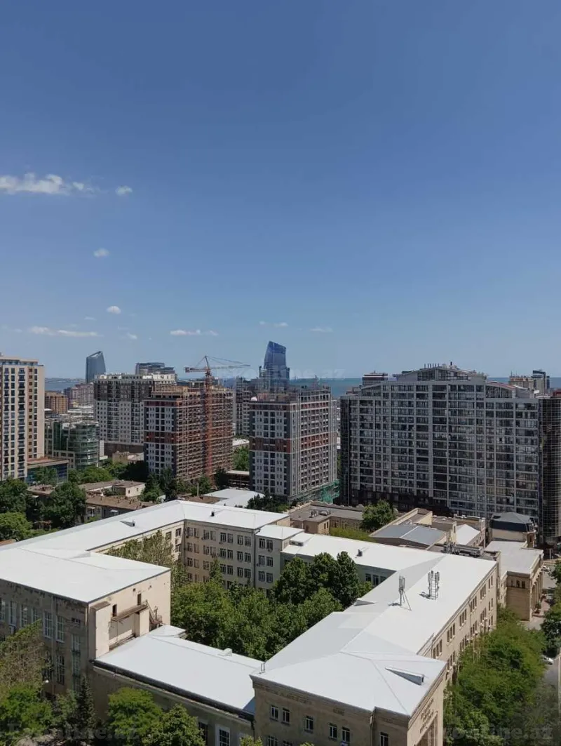 Satılır 4 otaqlı Mənzil Yeni tikili 220 m² 28 May m. - şəkil 2
