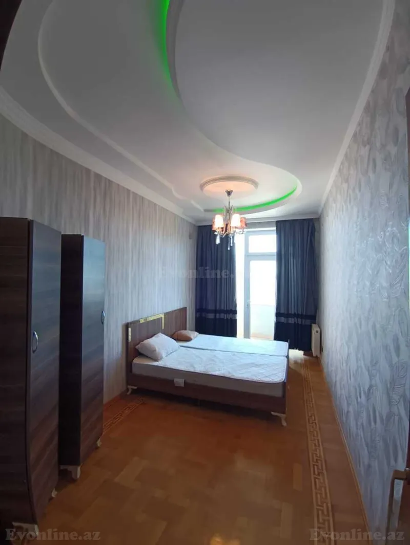 Satılır 4 otaqlı Mənzil Yeni tikili 220 m² 28 May m. - şəkil 7
