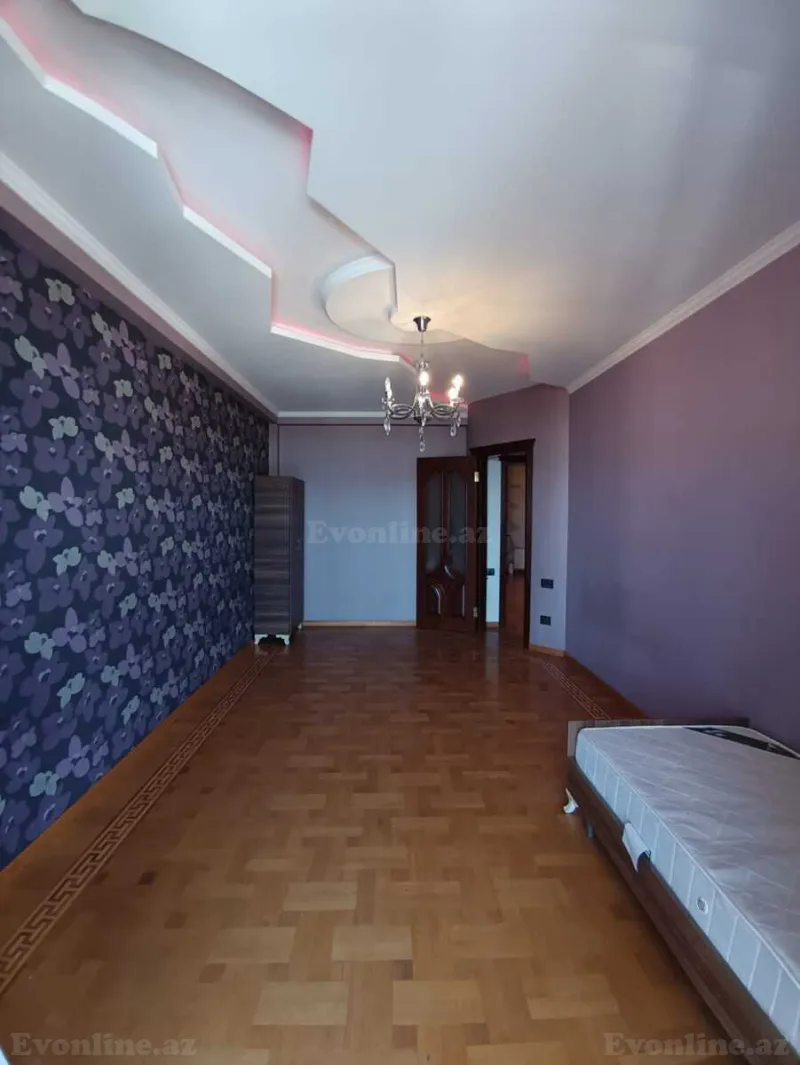 Satılır 4 otaqlı Mənzil Yeni tikili 220 m² 28 May m. - şəkil 13