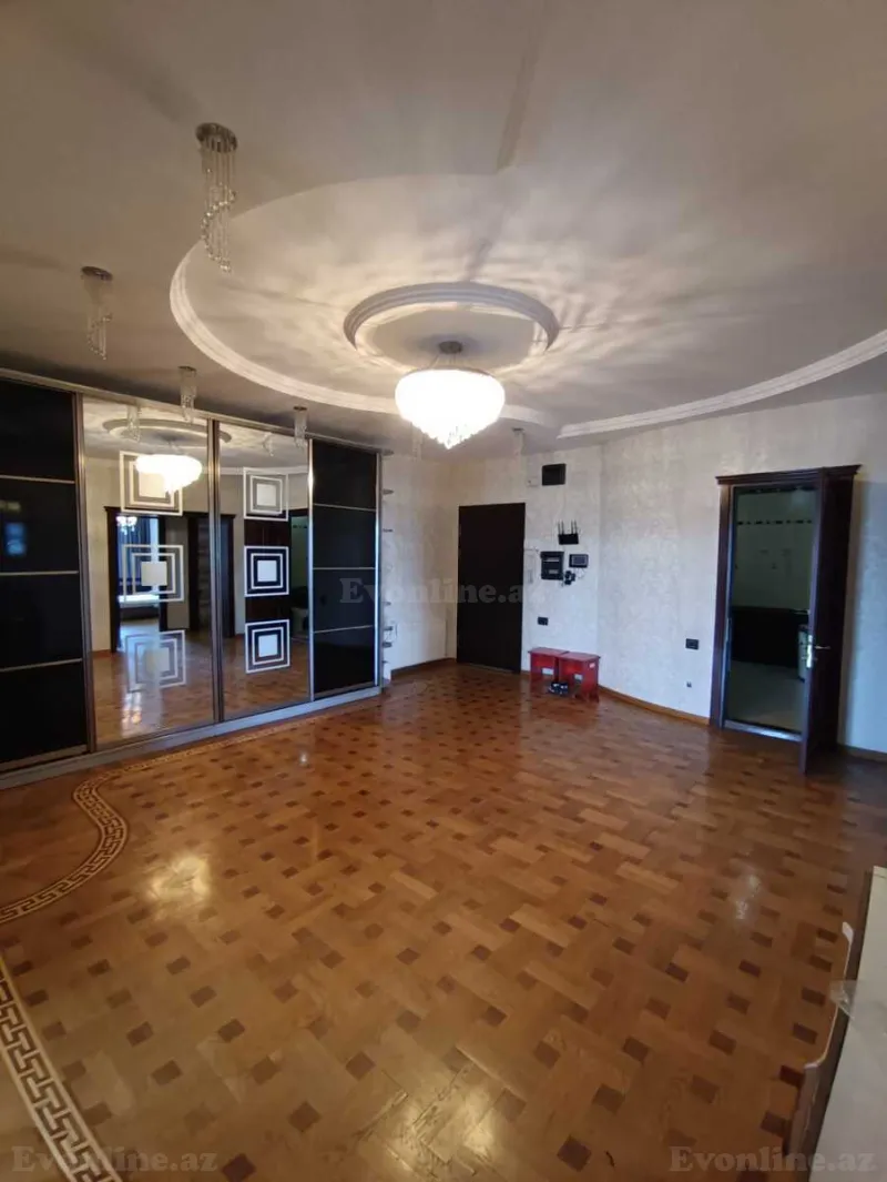 Satılır 4 otaqlı Mənzil Yeni tikili 220 m² 28 May m. - şəkil 18