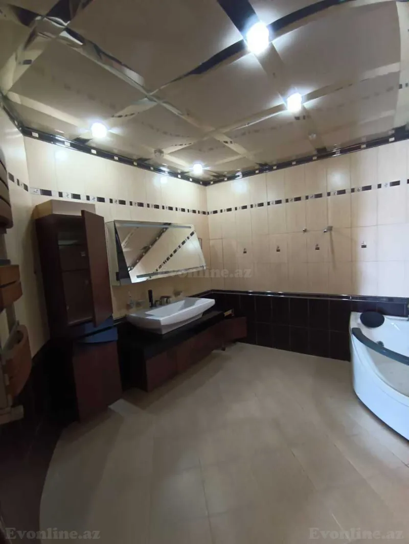 Satılır 4 otaqlı Mənzil Yeni tikili 220 m² 28 May m. - şəkil 22
