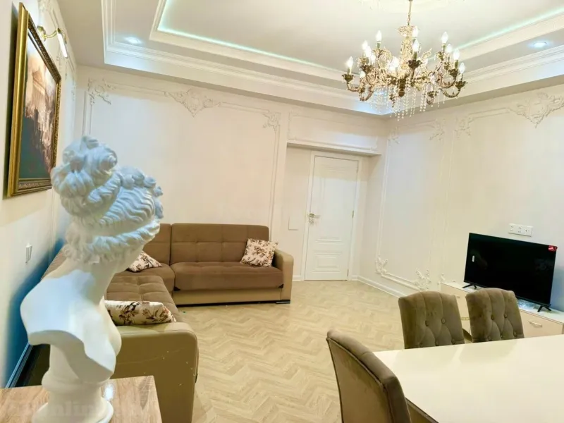 Kirayə verilir 2 otaqlı Mənzil Yeni tikili 90 m² Xətai r.