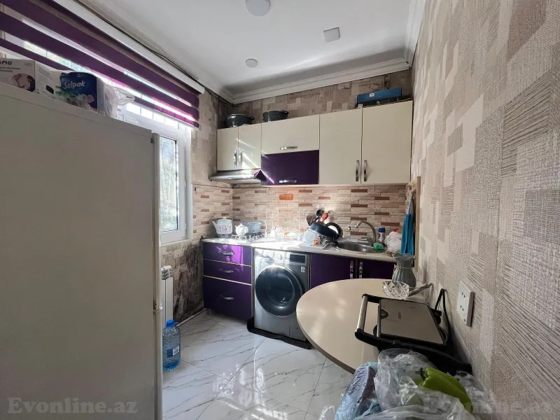 Satılır 2 otaqlı Mənzil Köhnə tikili 50 m² Memar Əcəmi m. - şəkil 4