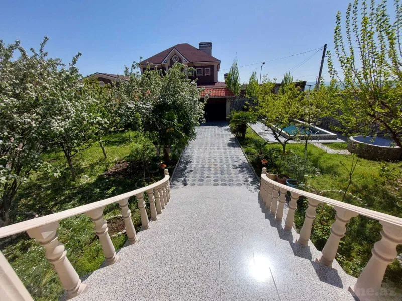 Kirayə verilir 4 otaqlı Həyət evi 400 m² Şəki - şəkil 2