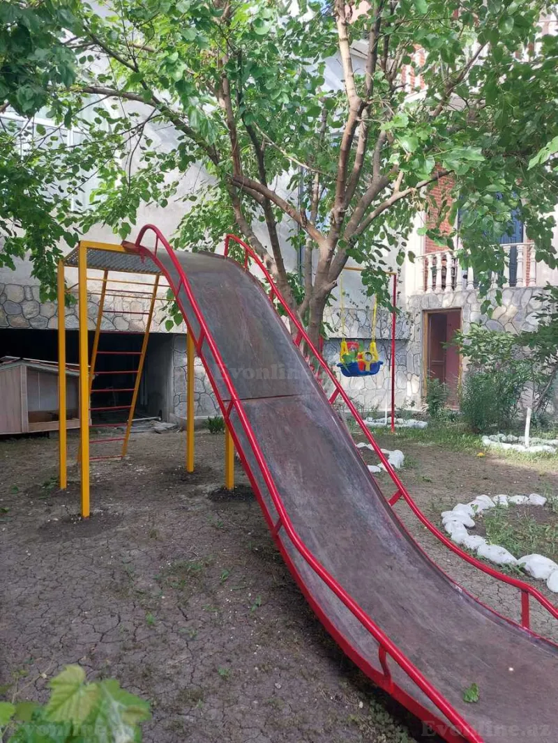 Kirayə verilir 4 otaqlı Həyət evi 400 m² Şəki - şəkil 3