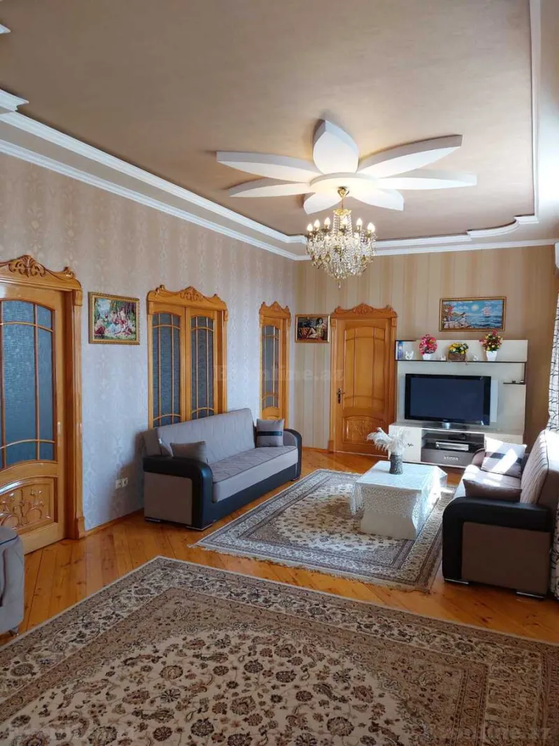 Kirayə verilir 4 otaqlı Həyət evi 400 m² Şəki - şəkil 6