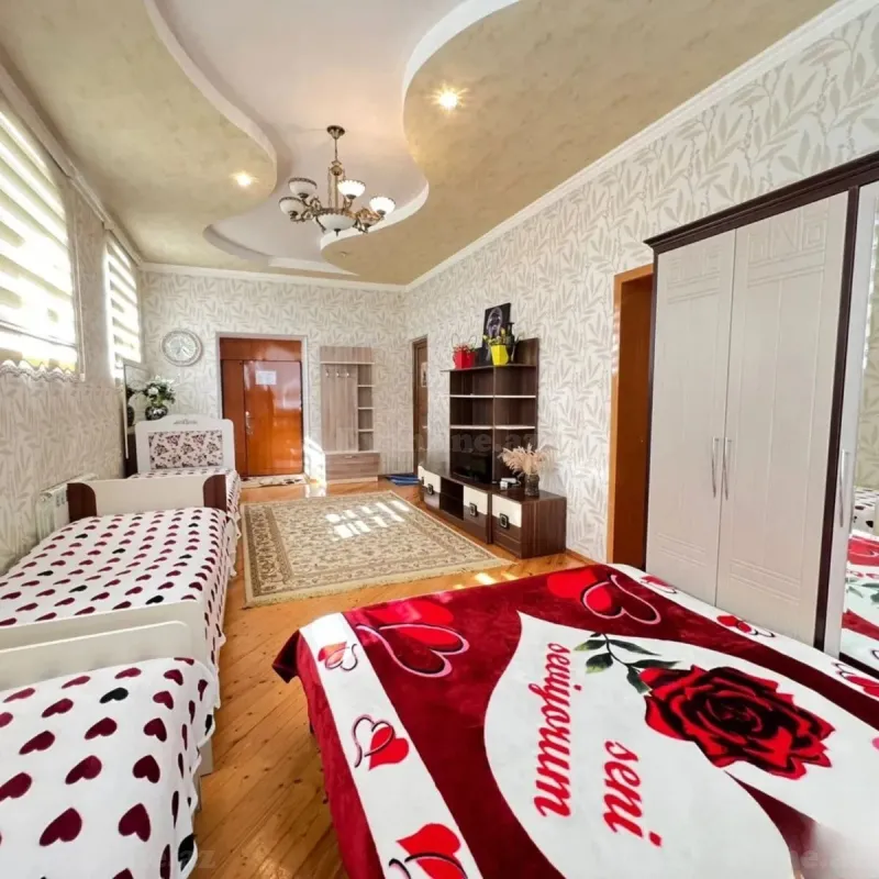 Kirayə verilir 4 otaqlı Həyət evi 400 m² Şəki - şəkil 9