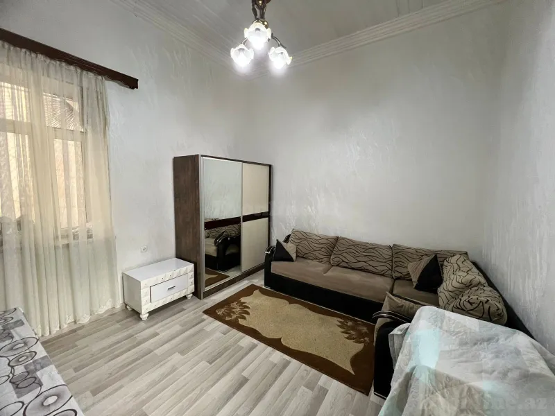 Kirayə verilir 2 otaqlı Mənzil Köhnə tikili 52 m² Sahil m. - şəkil 2