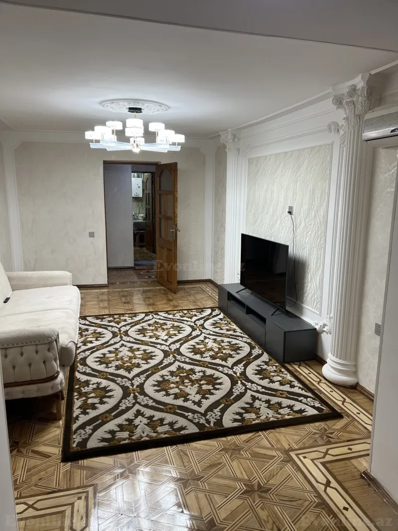 3 otaqlı Mənzil 70 m² Elmlər Akademiyası m. Satılır