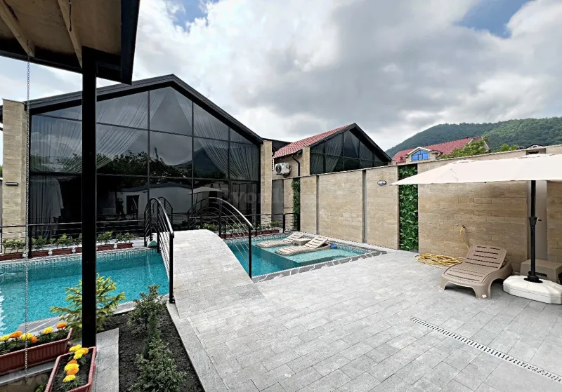 Kirayə verilir 4 otaqlı Həyət evi 200 m² Qəbələ - şəkil 3