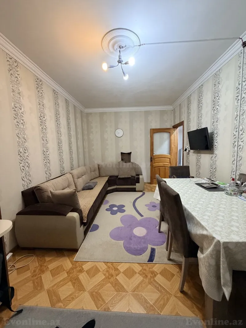 Satılır 2 otaqlı Mənzil Köhnə tikili 65 m² İnşaatçılar m. - şəkil 2