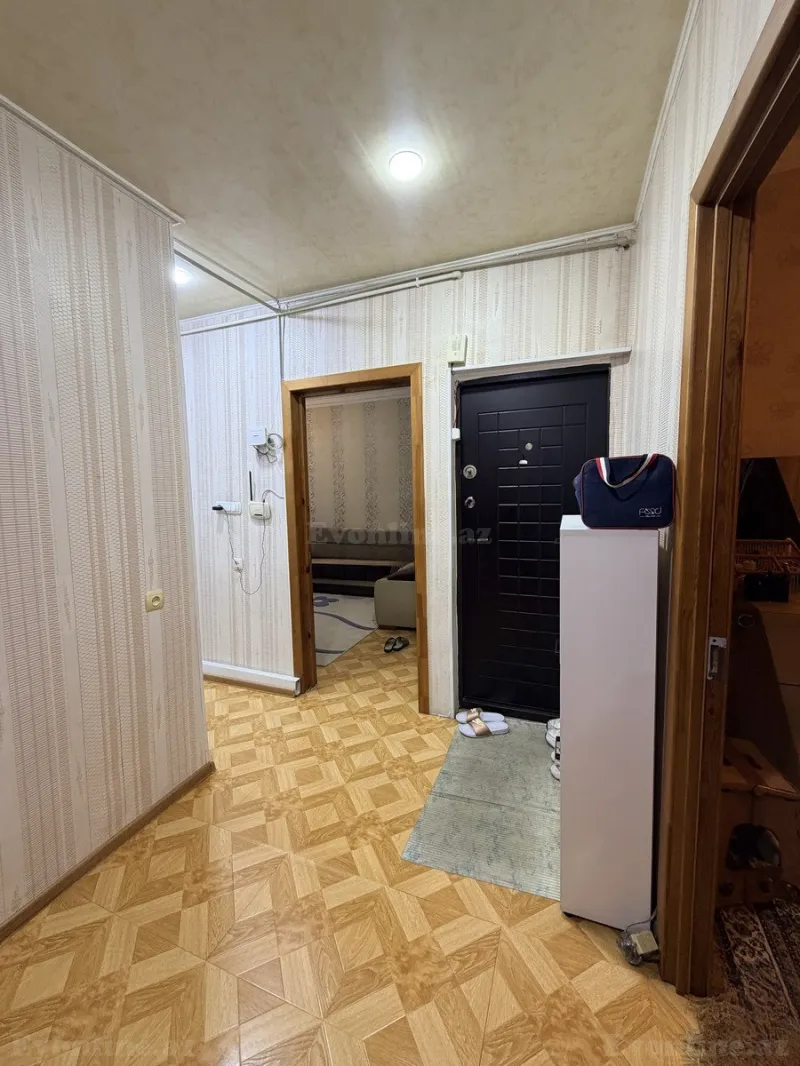 Satılır 2 otaqlı Mənzil Köhnə tikili 65 m² İnşaatçılar m. - şəkil 5