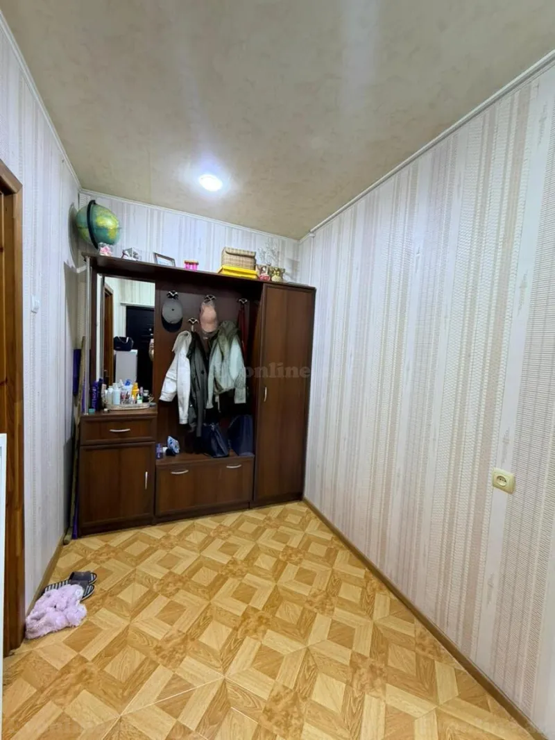 Satılır 2 otaqlı Mənzil Köhnə tikili 65 m² İnşaatçılar m. - şəkil 6