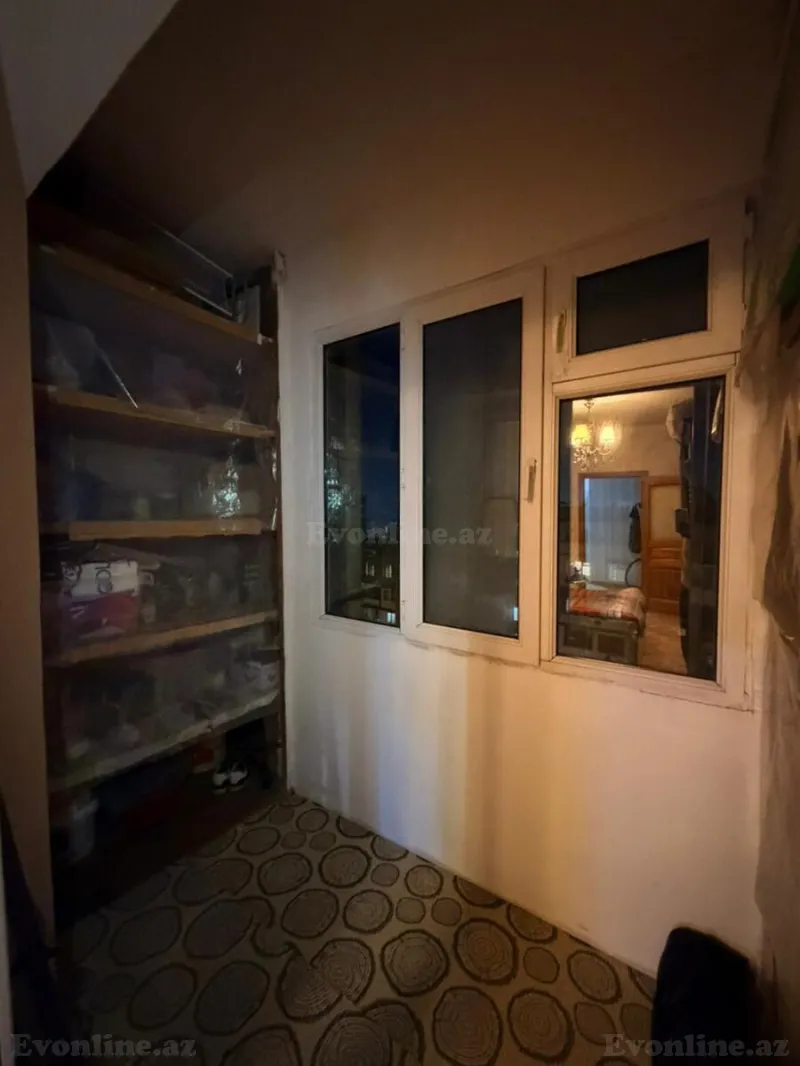 Satılır 2 otaqlı Mənzil Köhnə tikili 65 m² İnşaatçılar m. - şəkil 12