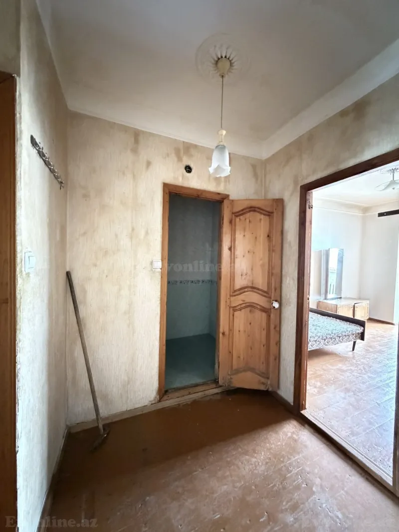 Satılır 2 otaqlı Mənzil Köhnə tikili 60 m² Yeni Günəşli - şəkil 6