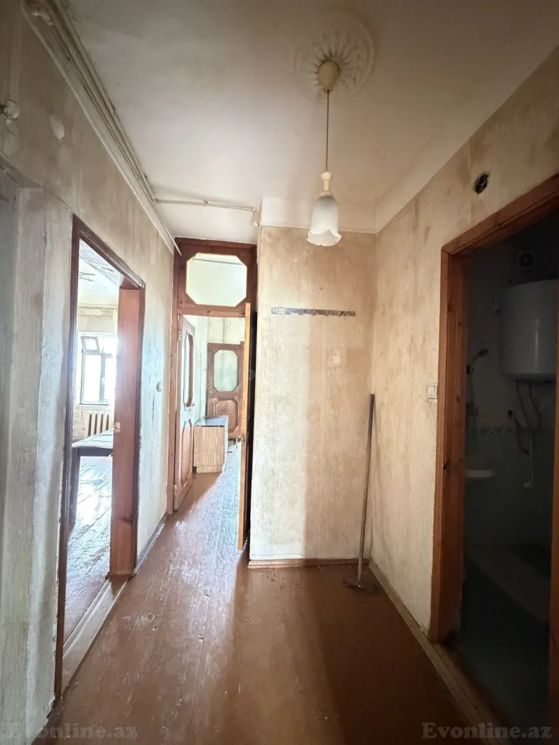 Satılır 2 otaqlı Mənzil Köhnə tikili 60 m² Yeni Günəşli - şəkil 8