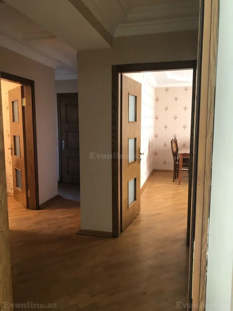 Kirayə verilir 3 otaqlı Mənzil Köhnə tikili 80 m² Elmlər Akademiyası m. - şəkil 2