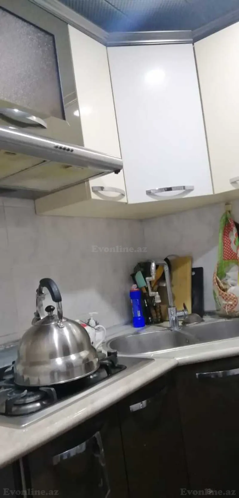 Satılır 3 otaqlı Mənzil Köhnə tikili 65 m² Xalqlar Dostluğu m. - şəkil 2