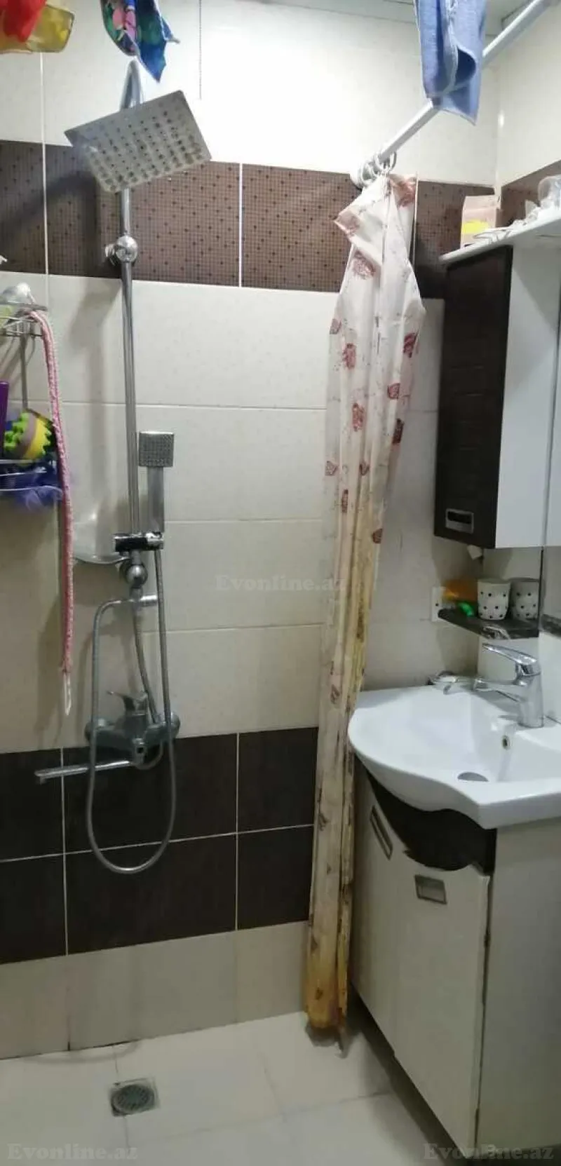 Satılır 3 otaqlı Mənzil Köhnə tikili 65 m² Xalqlar Dostluğu m. - şəkil 3