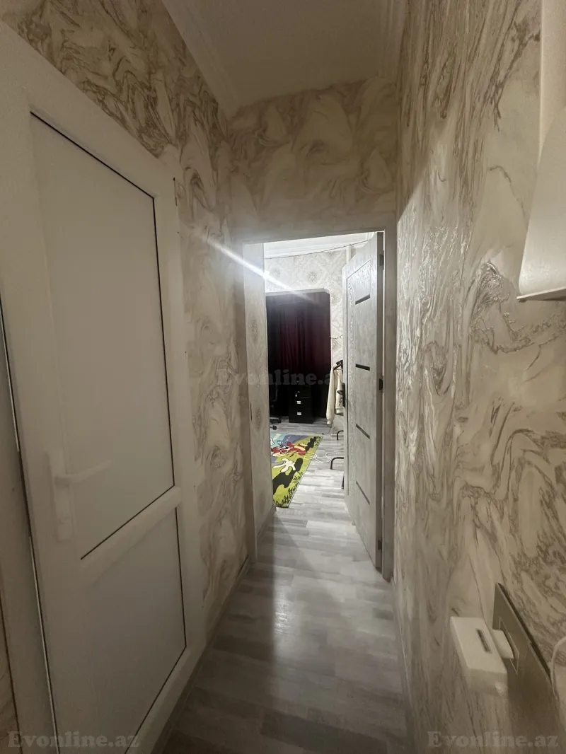Satılır 1 otaqlı Mənzil Köhnə tikili 42 m² 8-ci mikrorayon - şəkil 4