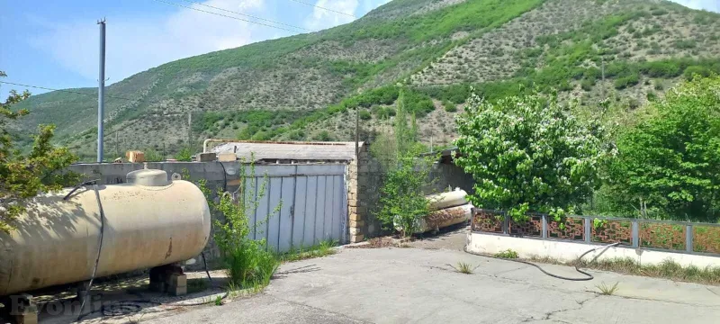 Satılır 9 otaqlı Həyət evi 240 m² Şəki - şəkil 4