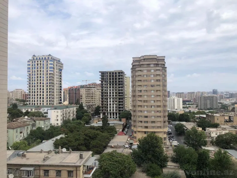Satılır 4 otaqlı Mənzil Yeni tikili 195 m² 28 May m. - şəkil 12
