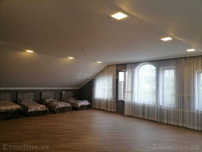 Kirayə verilir 5 otaqlı Həyət evi 300 m² Quba - şəkil 11